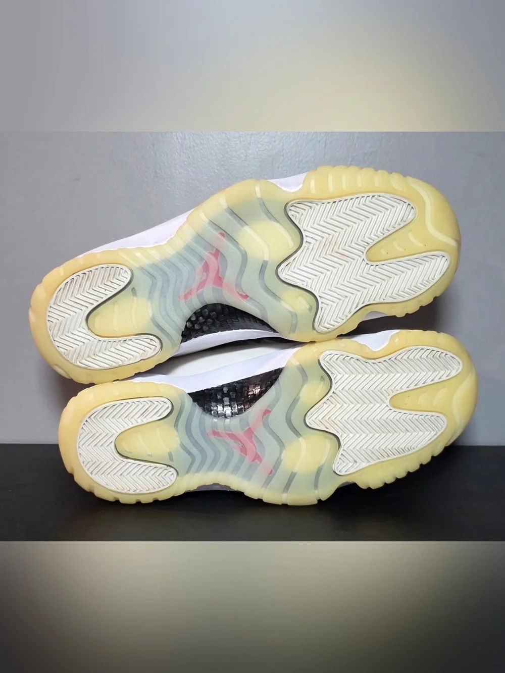 Size 9 - Air Jordan 11 Retro Platinum Tint